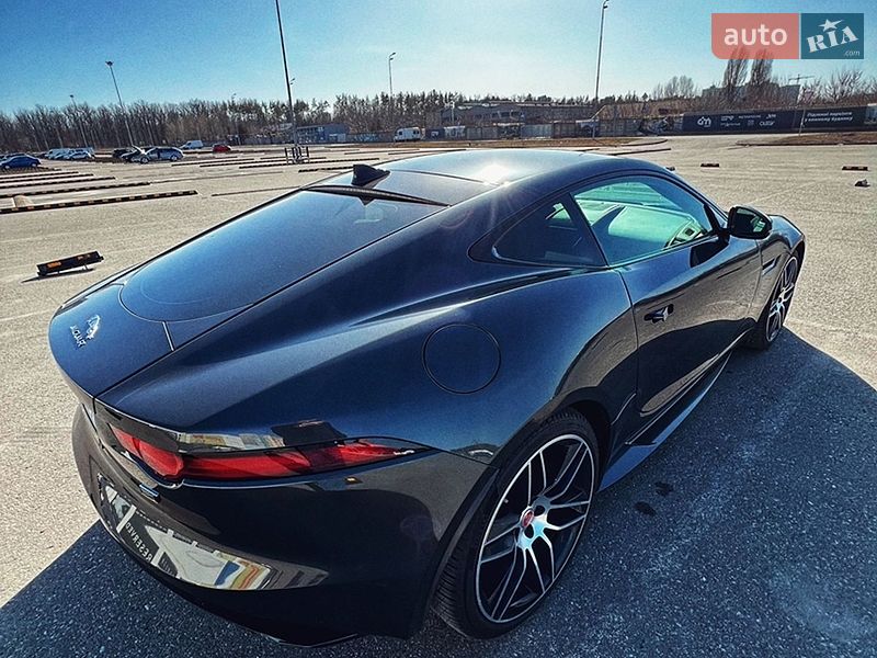 Купе Jaguar F-Type 2019 в Киеве