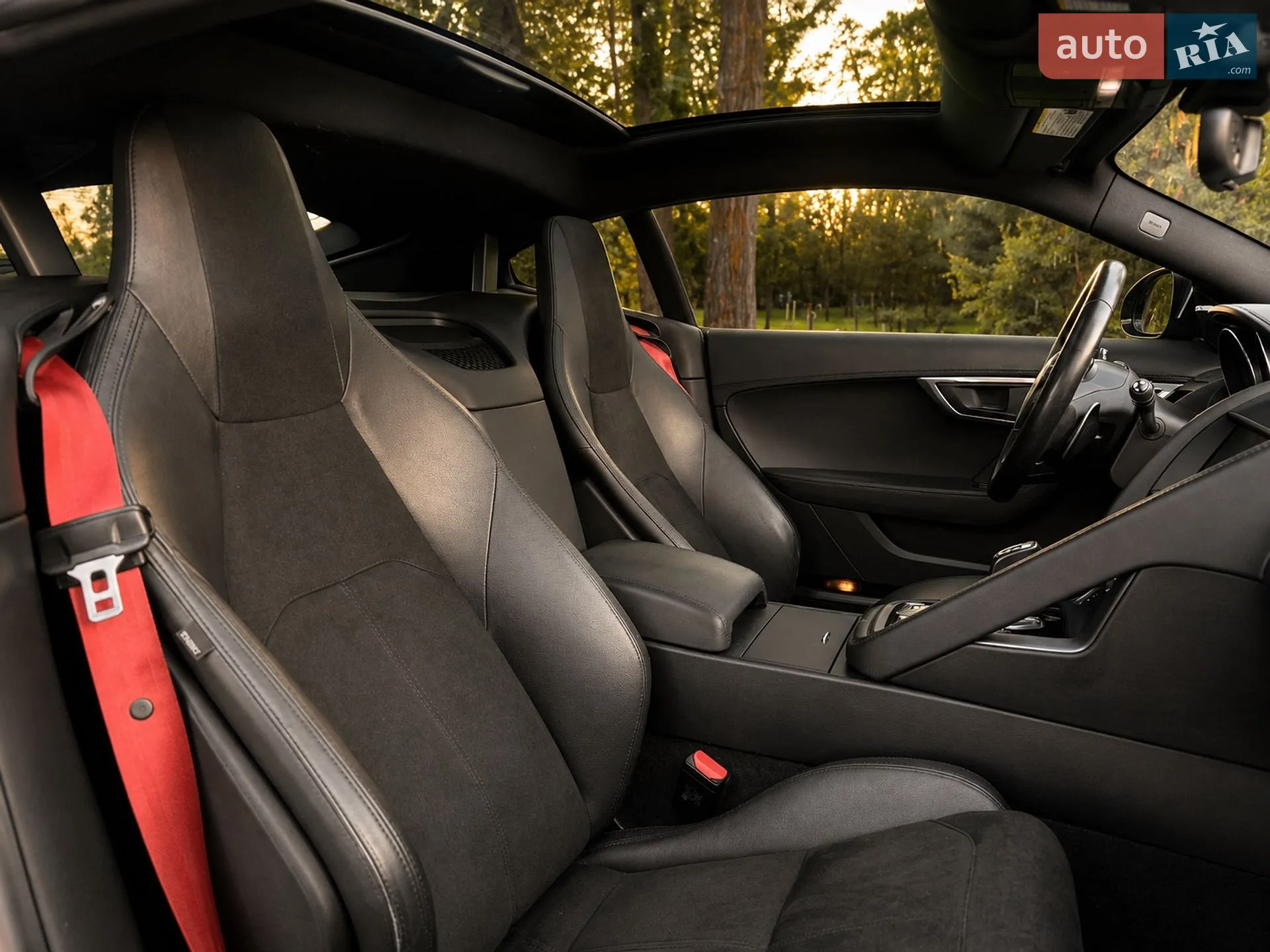 2018 Jaguar F-Type - мініатюра 14