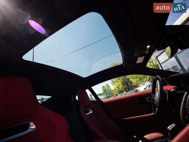 Купе Jaguar F-Type 2021 в Киеве