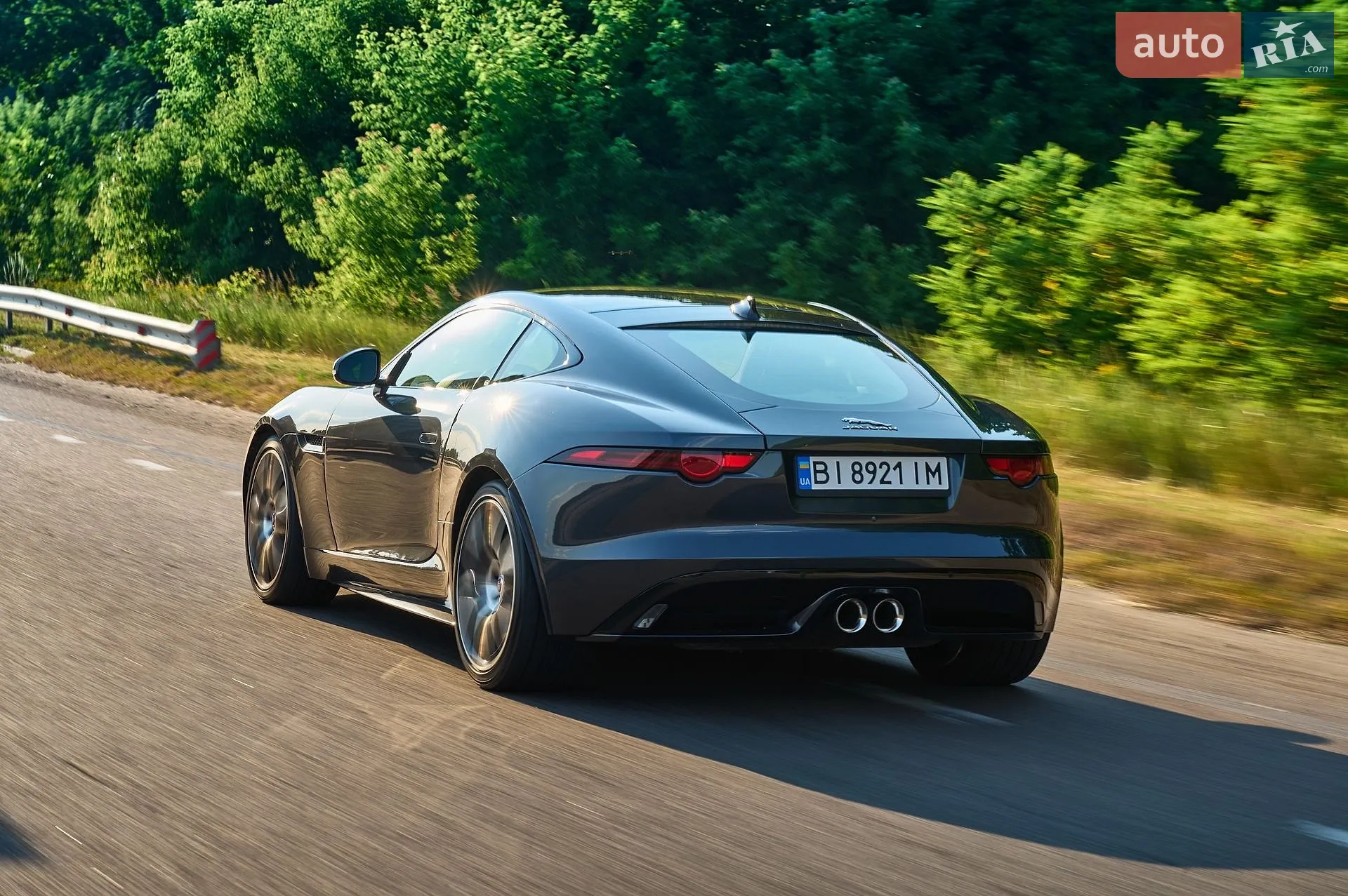2019 Jaguar F-Type - мініатюра 6