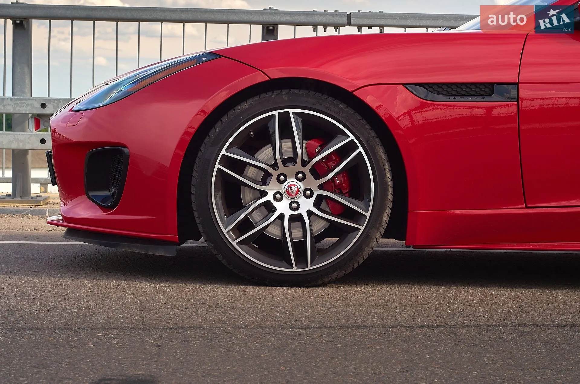 2019 Jaguar F-Type - мініатюра 10