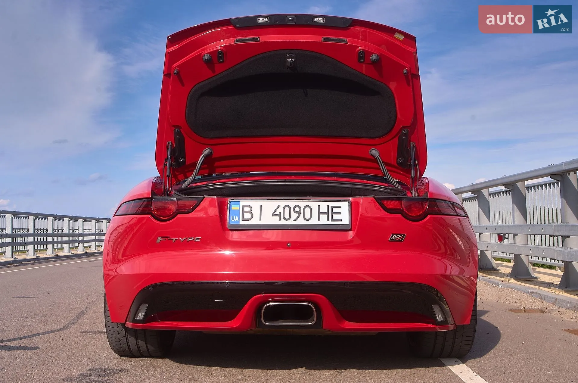 2019 Jaguar F-Type - мініатюра 17