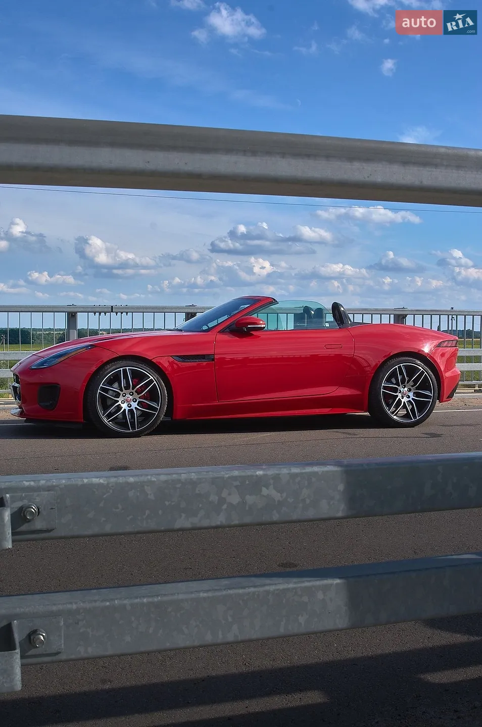 2019 Jaguar F-Type - мініатюра 5