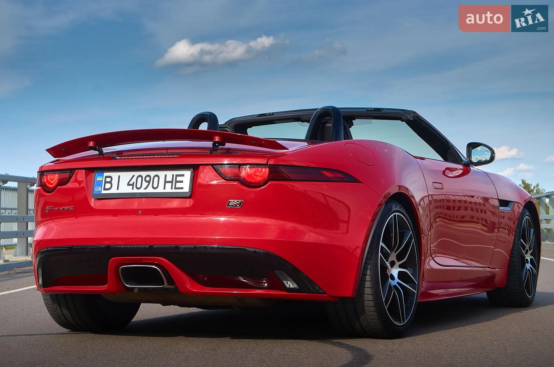 2019 Jaguar F-Type - мініатюра 14