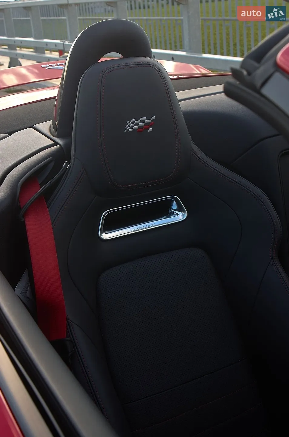 2019 Jaguar F-Type - мініатюра 47