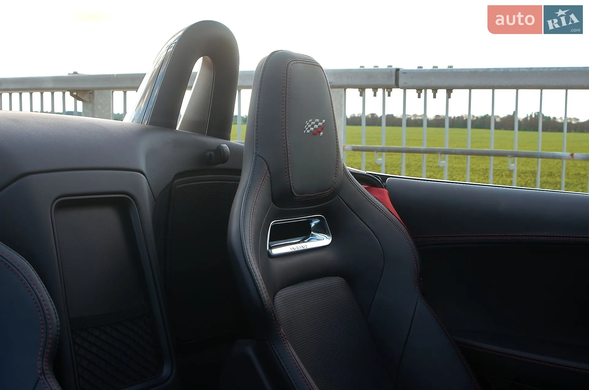 2019 Jaguar F-Type - мініатюра 48
