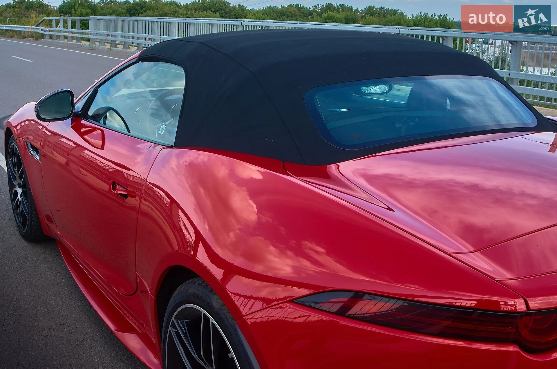 2019 Jaguar F-Type - мініатюра 23