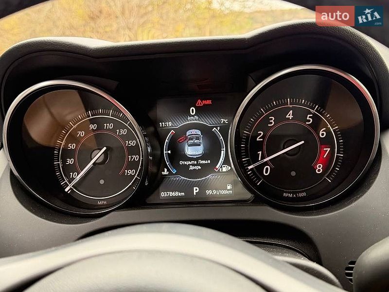 Купе Jaguar F-Type 2016 в Киеве фото 10 Купе Jaguar F-Type 2016 в Киеве