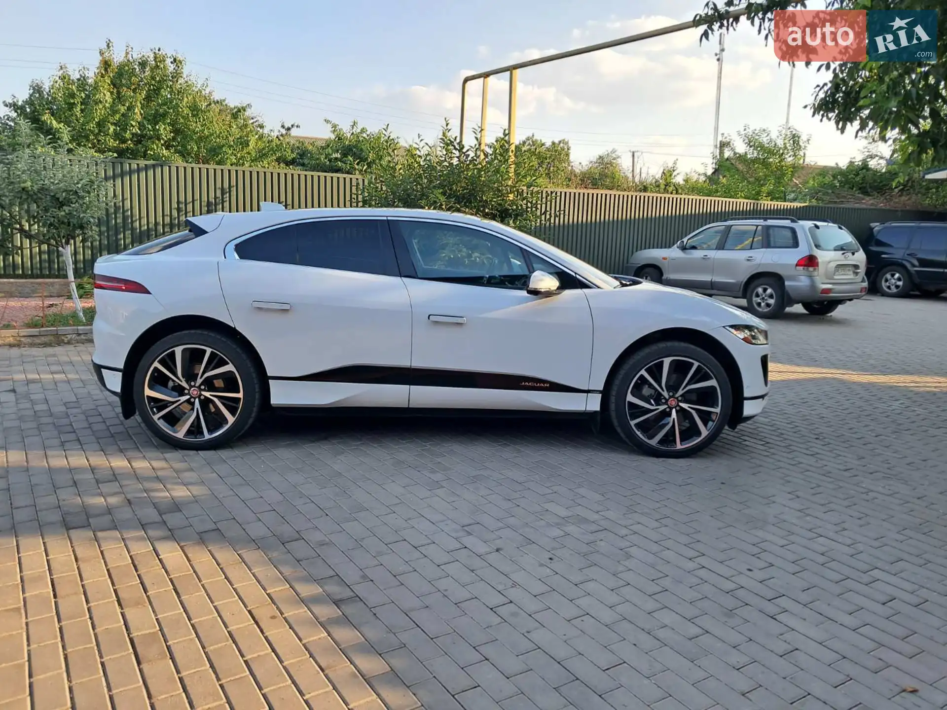 2019 Jaguar I-Pace - мініатюра 2