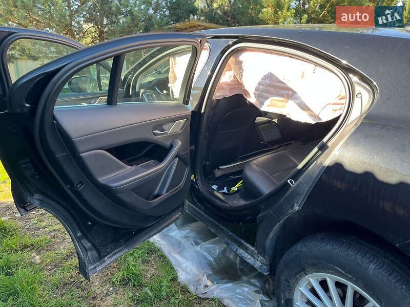 Внедорожник / Кроссовер Jaguar I-Pace 2018 в Львове фото 12 Внедорожник / Кроссовер Jaguar I-Pace 2018 в Львове