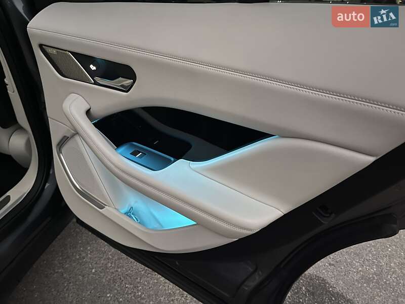 Позашляховик / Кросовер Jaguar I-Pace 2018 в Києві