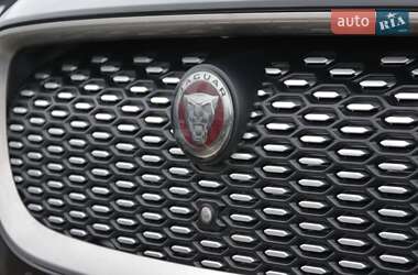 Внедорожник / Кроссовер Jaguar I-Pace 2020 в 