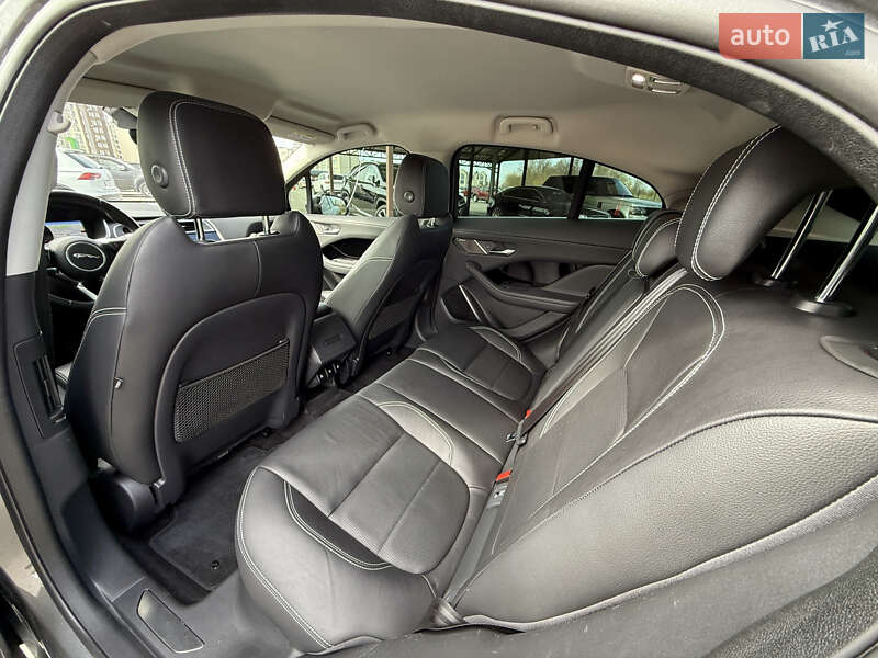 Внедорожник / Кроссовер Jaguar I-Pace 2018 в Киеве фото 30 Внедорожник / Кроссовер Jaguar I-Pace 2018 в Киеве