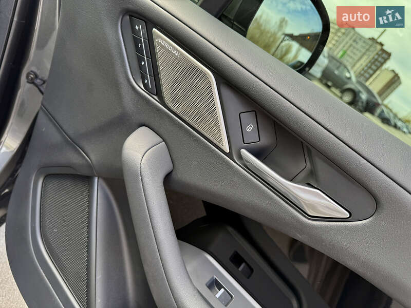 Внедорожник / Кроссовер Jaguar I-Pace 2018 в Киеве фото 38 Внедорожник / Кроссовер Jaguar I-Pace 2018 в Киеве
