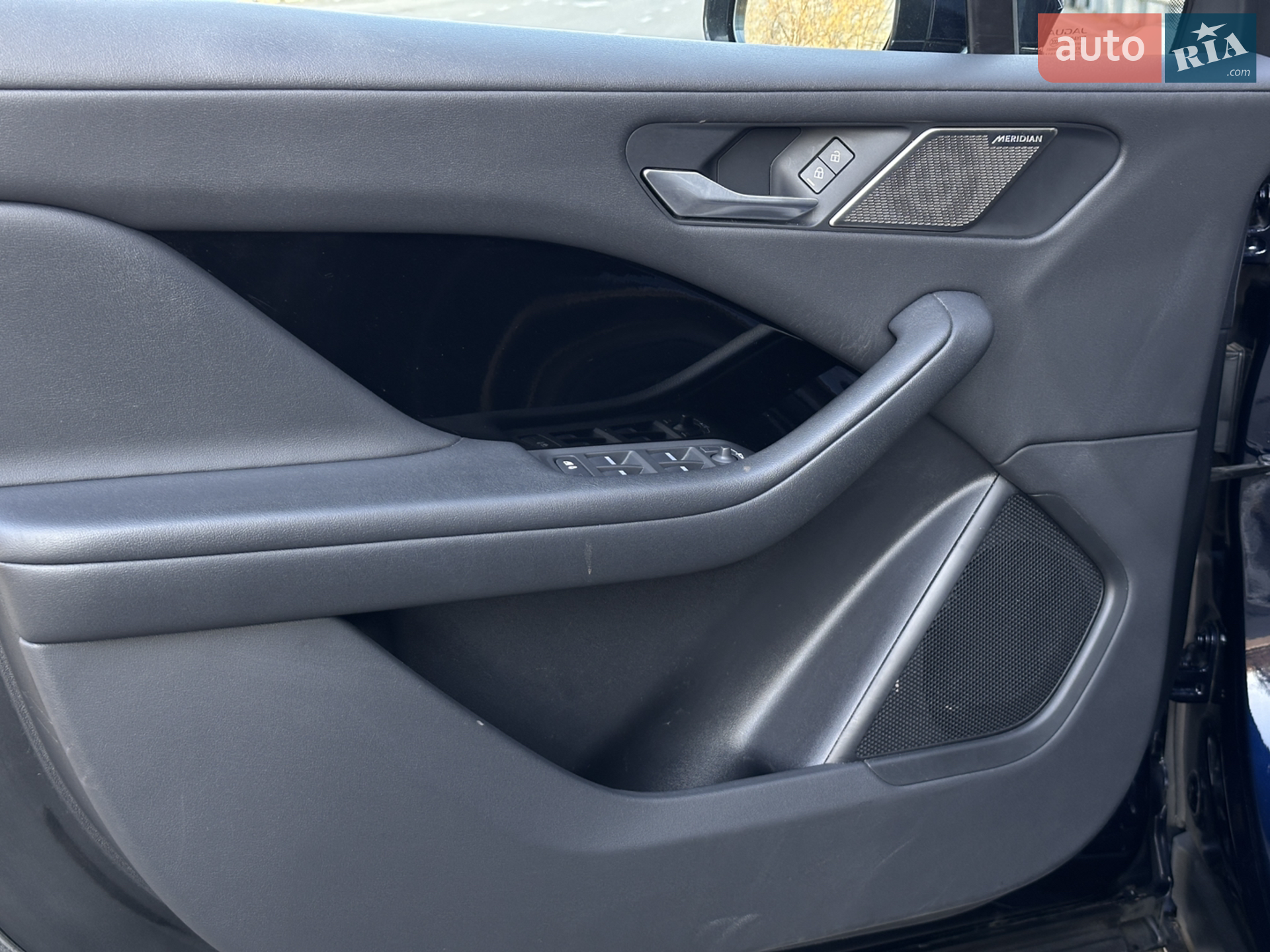 2020 Jaguar I-Pace - мініатюра 19