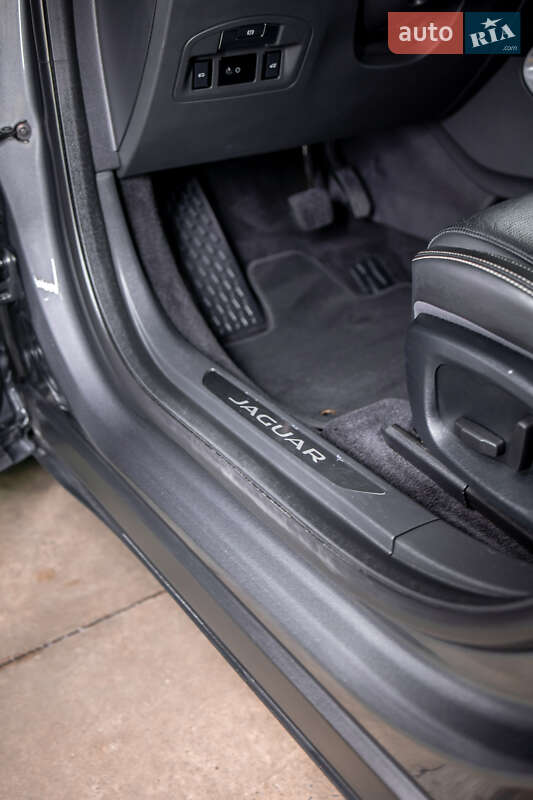 Внедорожник / Кроссовер Jaguar I-Pace 2018 в Черновцах фото 69 Внедорожник / Кроссовер Jaguar I-Pace 2018 в Черновцах