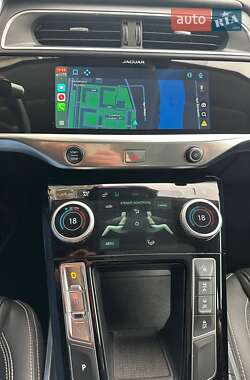 Внедорожник / Кроссовер Jaguar I-Pace 2018 в 