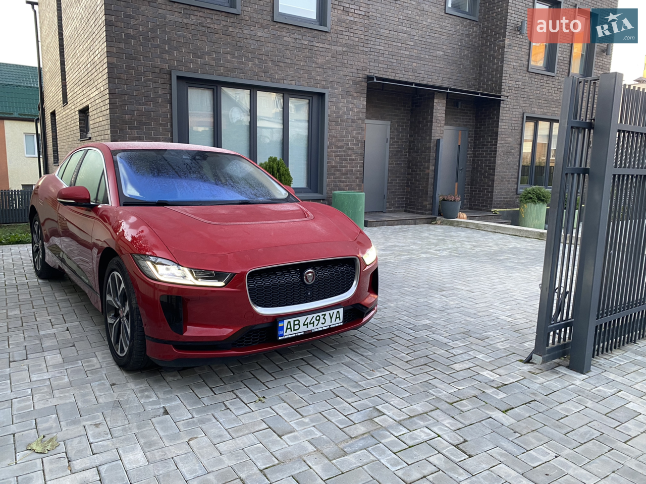 2019 Jaguar I-Pace - мініатюра 13