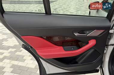 Внедорожник / Кроссовер Jaguar I-Pace 2021 в 