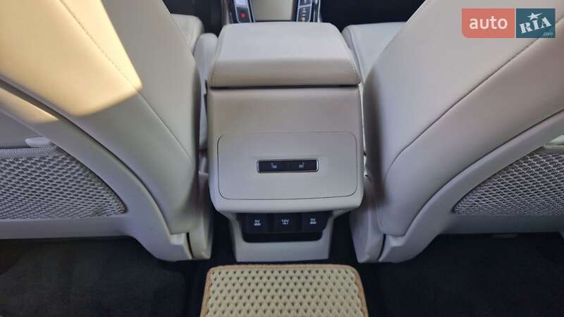 Позашляховик / Кросовер Jaguar I-Pace 2019 в Чернівцях