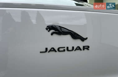 Позашляховик / Кросовер Jaguar I-Pace 2021 в 