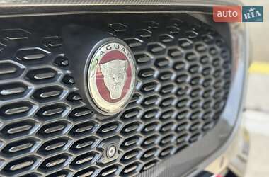 Позашляховик / Кросовер Jaguar I-Pace 2019 в 