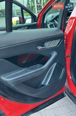 Позашляховик / Кросовер Jaguar I-Pace 2021 в 
