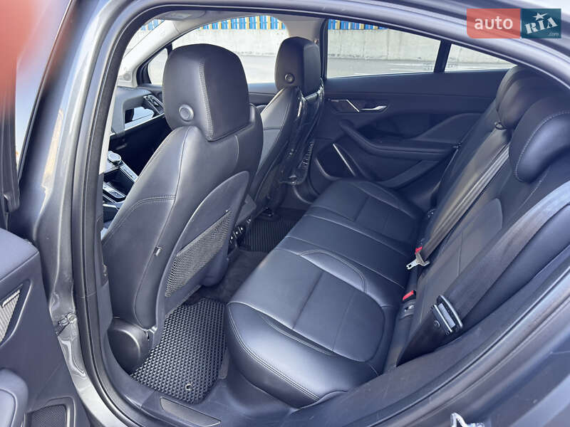 Позашляховик / Кросовер Jaguar I-Pace 2019 в Києві