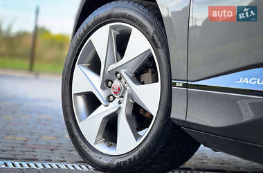Позашляховик / Кросовер Jaguar I-Pace 2019 в 