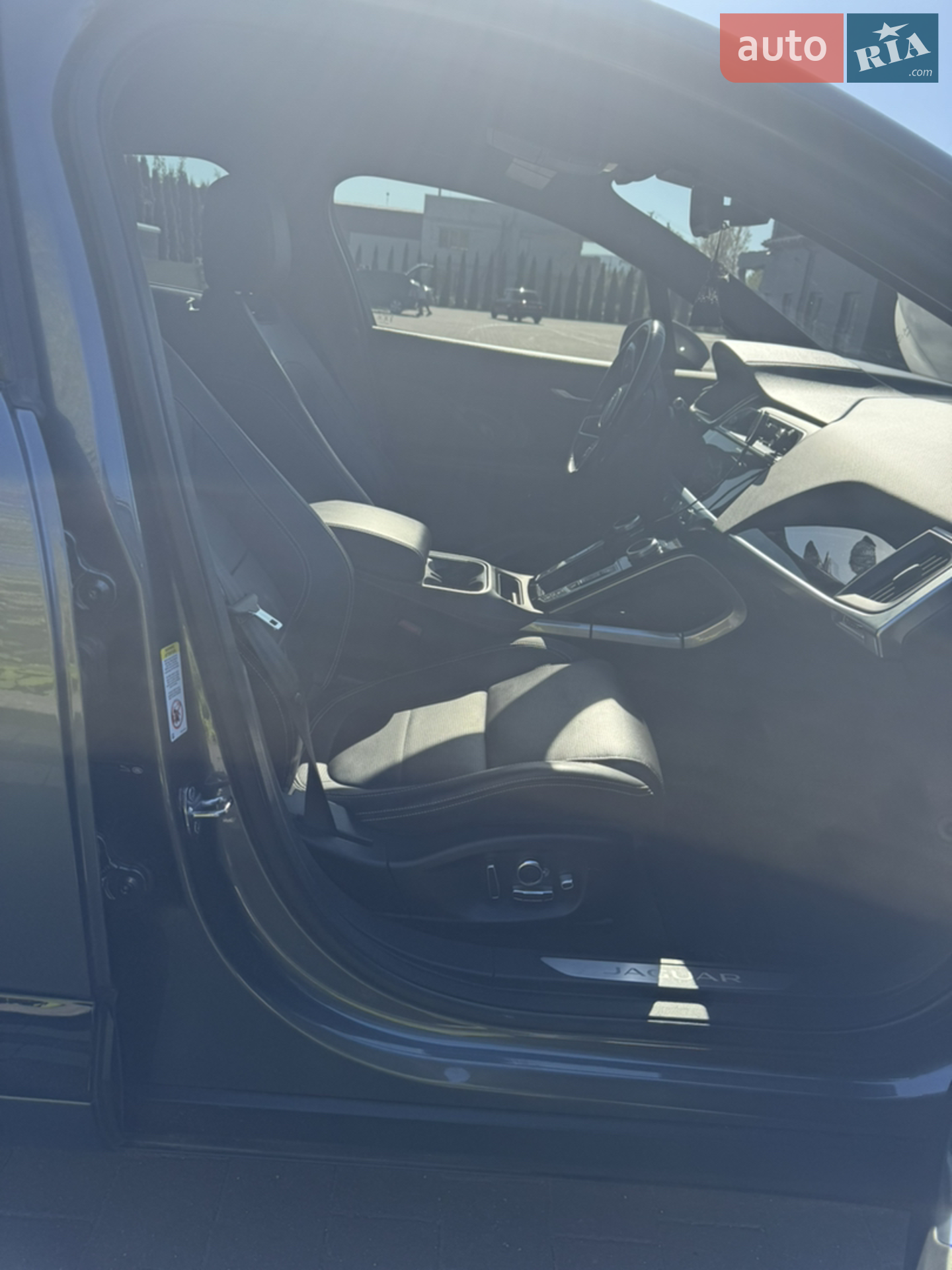 2019 Jaguar I-Pace - мініатюра 15