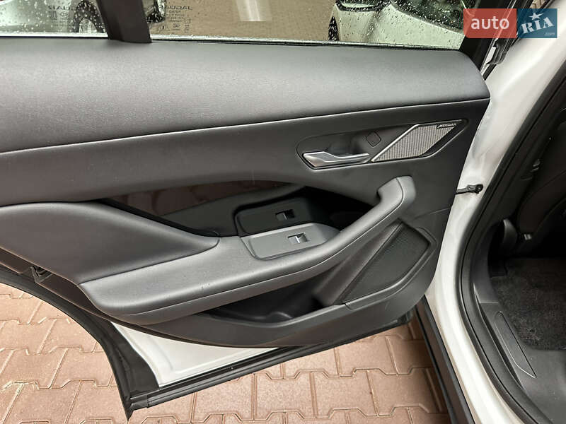 Внедорожник / Кроссовер Jaguar I-Pace 2021 в Киеве фото 33 Внедорожник / Кроссовер Jaguar I-Pace 2021 в Киеве