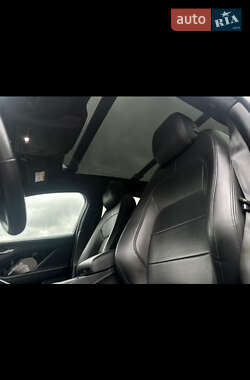 Позашляховик / Кросовер Jaguar I-Pace 2020 в 