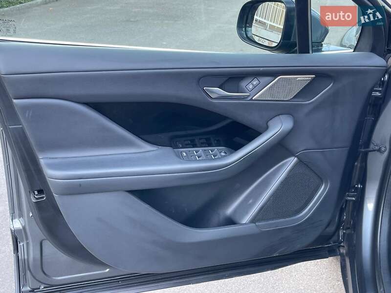 Позашляховик / Кросовер Jaguar I-Pace 2019 в Тернополі фото 25 Позашляховик / Кросовер Jaguar I-Pace 2019 в Тернополі