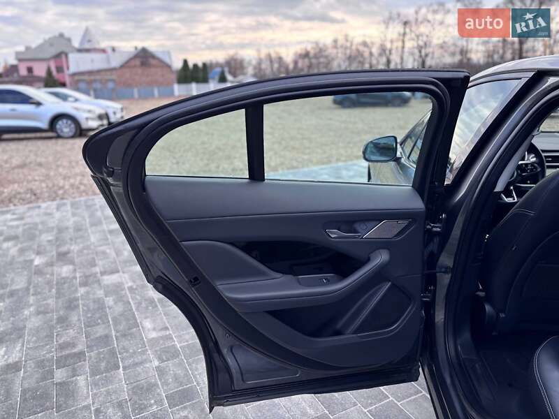 Внедорожник / Кроссовер Jaguar I-Pace 2019 в Коломые фото 17 Внедорожник / Кроссовер Jaguar I-Pace 2019 в Коломые