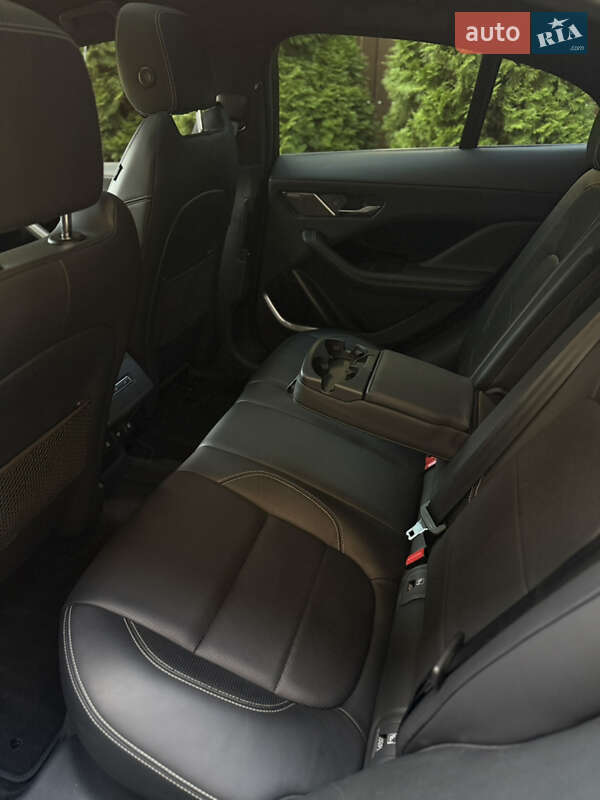 Внедорожник / Кроссовер Jaguar I-Pace 2018 в Киеве фото 13 Внедорожник / Кроссовер Jaguar I-Pace 2018 в Киеве
