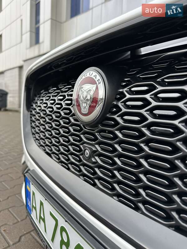 Внедорожник / Кроссовер Jaguar I-Pace 2018 в Киеве фото 14 Внедорожник / Кроссовер Jaguar I-Pace 2018 в Киеве