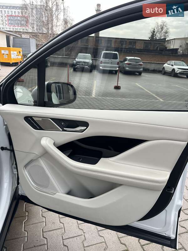 Внедорожник / Кроссовер Jaguar I-Pace 2018 в Киеве фото 32 Внедорожник / Кроссовер Jaguar I-Pace 2018 в Киеве