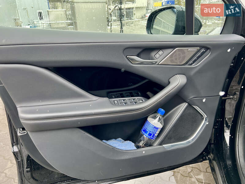 Позашляховик / Кросовер Jaguar I-Pace 2019 в Луцьку