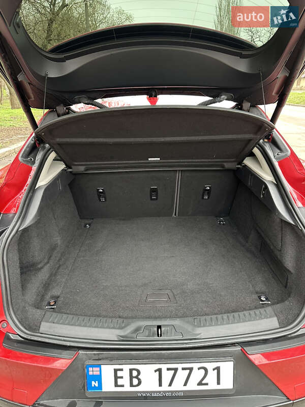 Внедорожник / Кроссовер Jaguar I-Pace 2019 в Николаеве фото 55 Внедорожник / Кроссовер Jaguar I-Pace 2019 в Николаеве