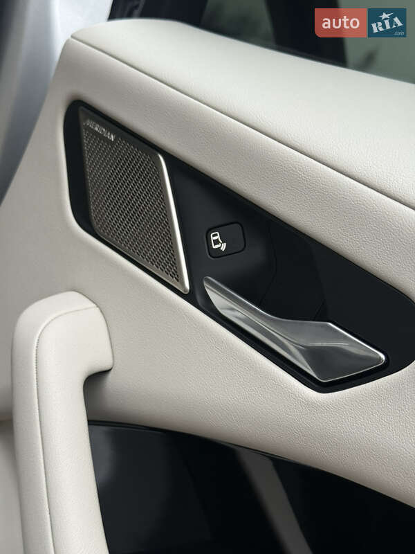 Позашляховик / Кросовер Jaguar I-Pace 2018 в Косові