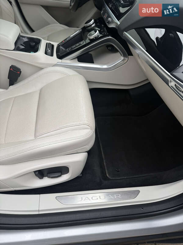 Позашляховик / Кросовер Jaguar I-Pace 2018 в Косові