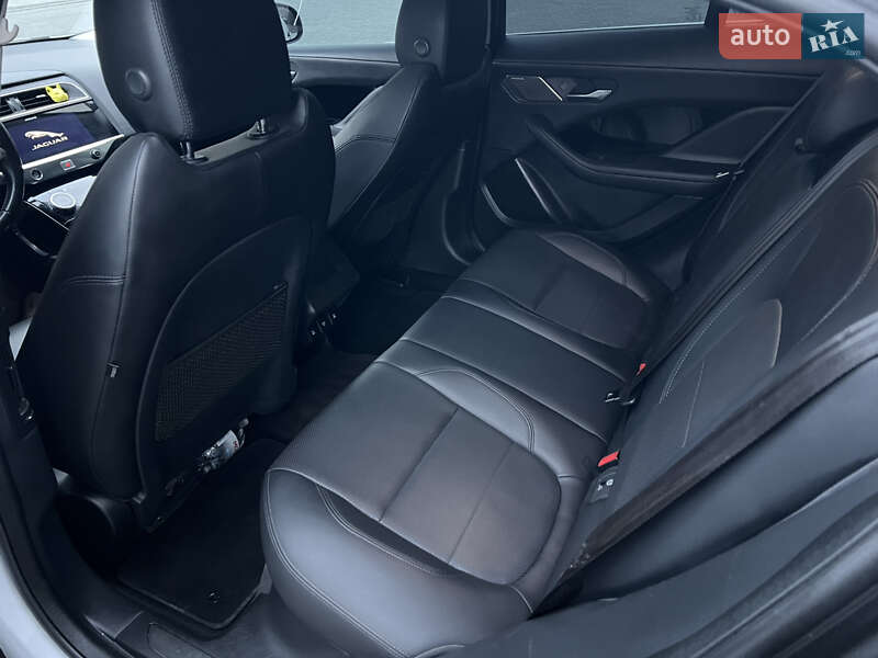 Позашляховик / Кросовер Jaguar I-Pace 2019 в Дніпрі