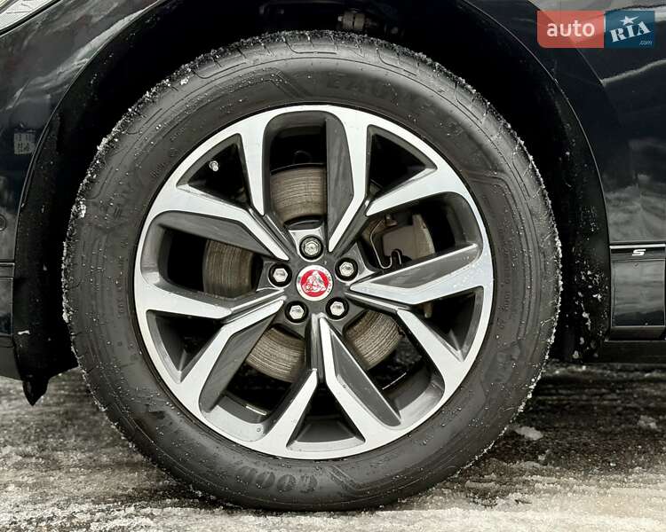 Внедорожник / Кроссовер Jaguar I-Pace 2019 в Киеве