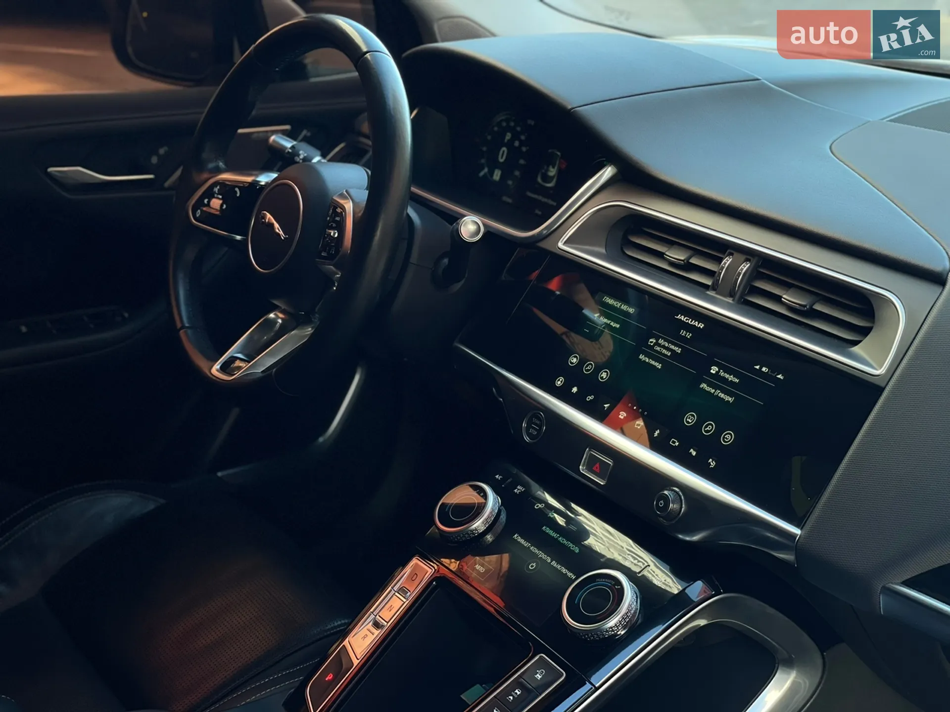 2019 Jaguar I-Pace - мініатюра 15