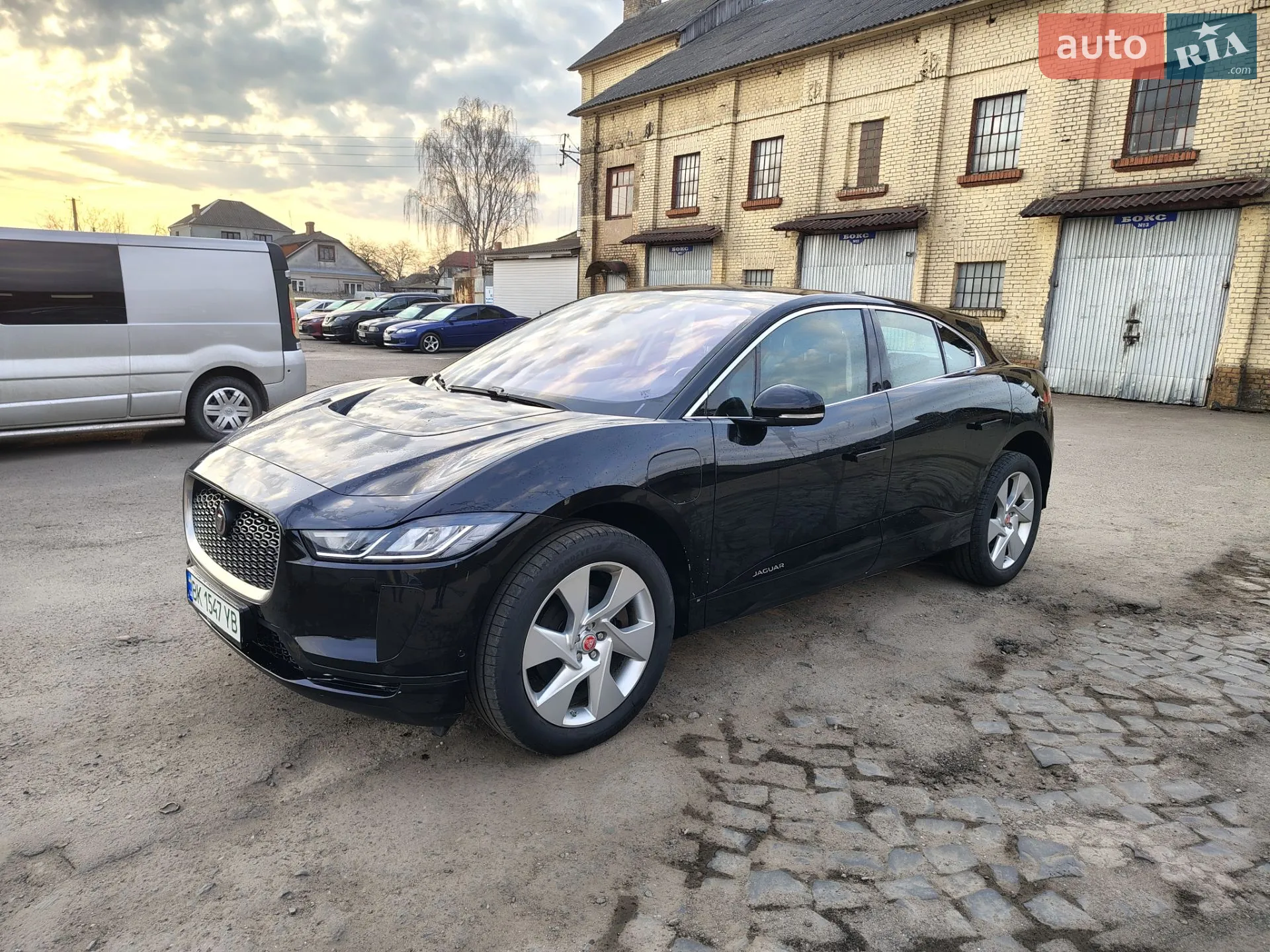 2019 Jaguar I-Pace - мініатюра 2