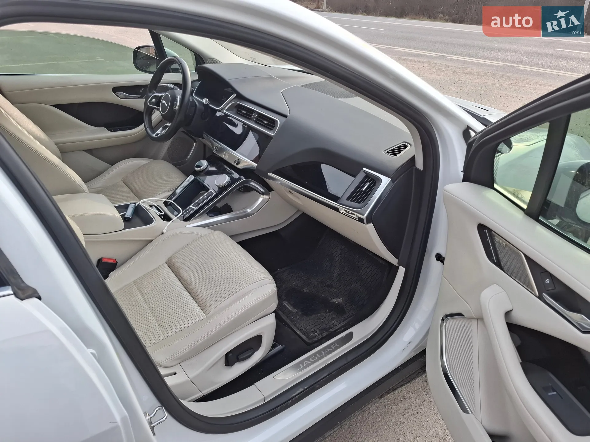 2019 Jaguar I-Pace - мініатюра 39
