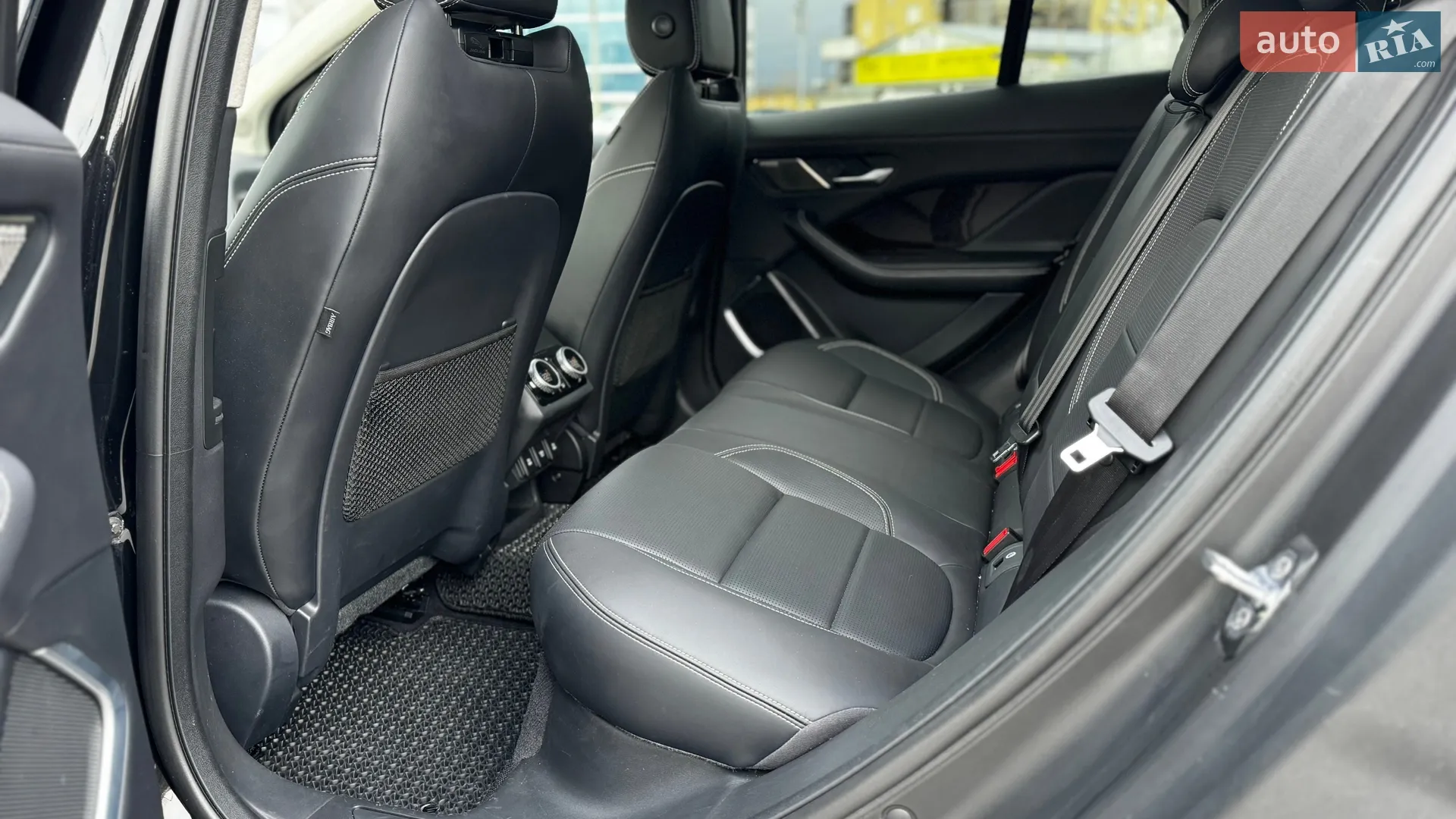 2019 Jaguar I-Pace - мініатюра 25