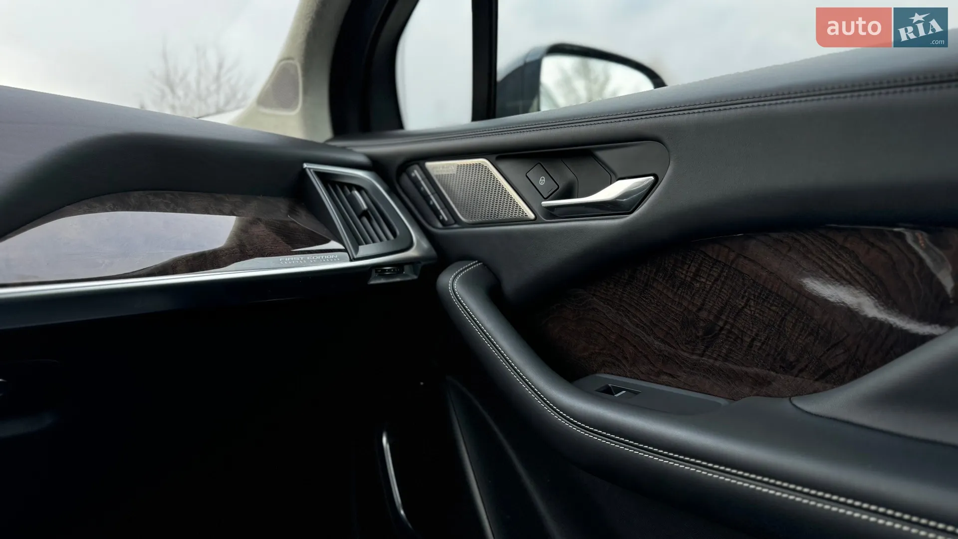 2019 Jaguar I-Pace - мініатюра 36