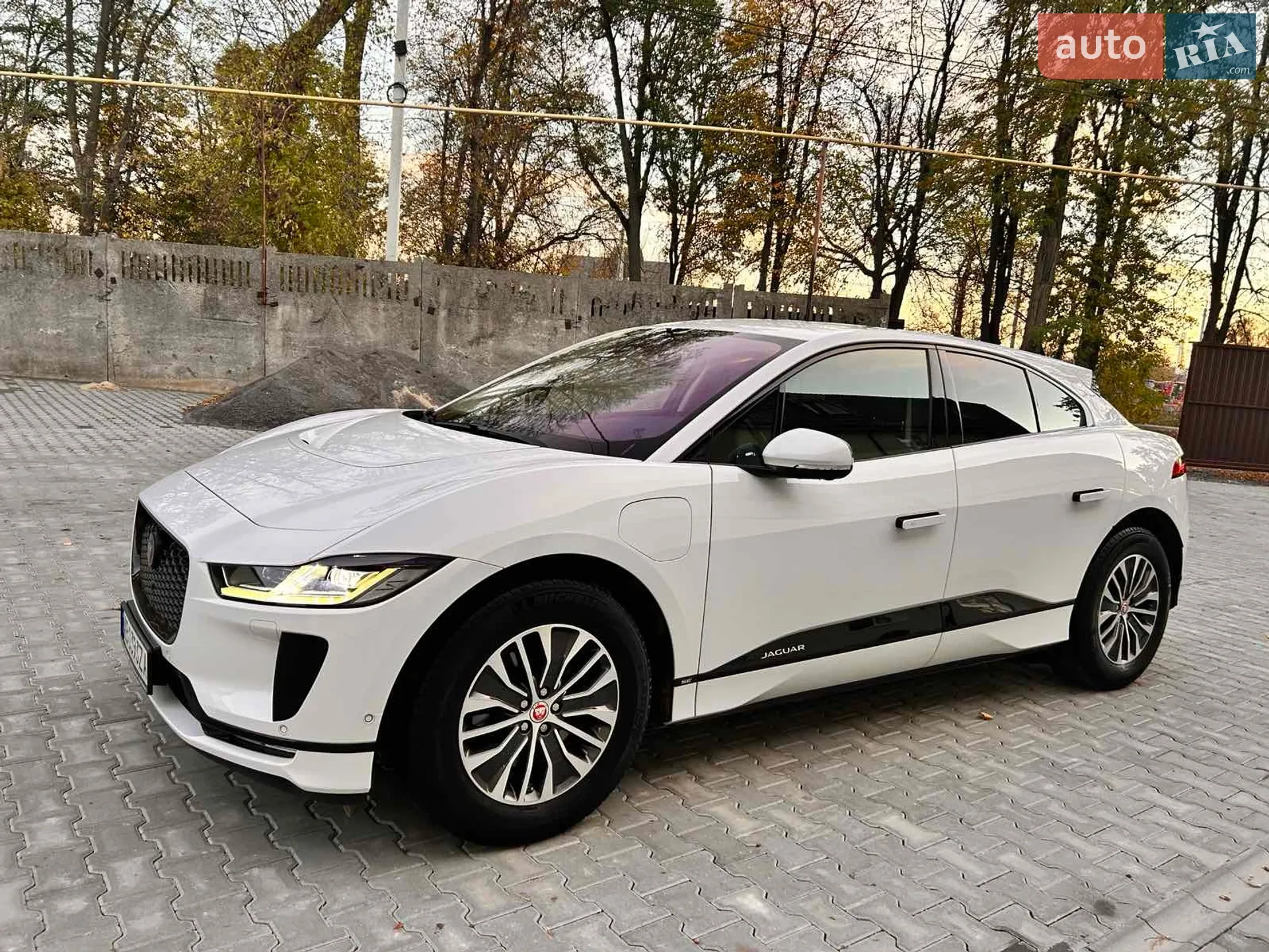 2019 Jaguar I-Pace - мініатюра 4