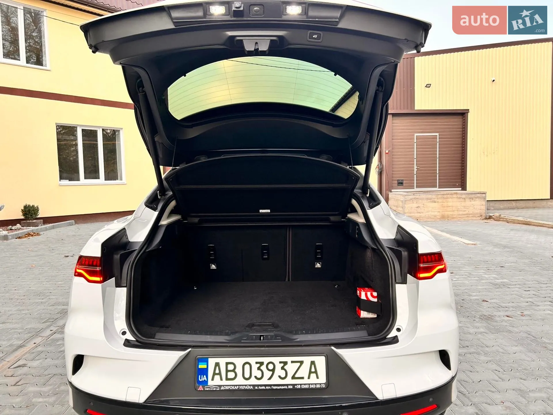 2019 Jaguar I-Pace - мініатюра 21